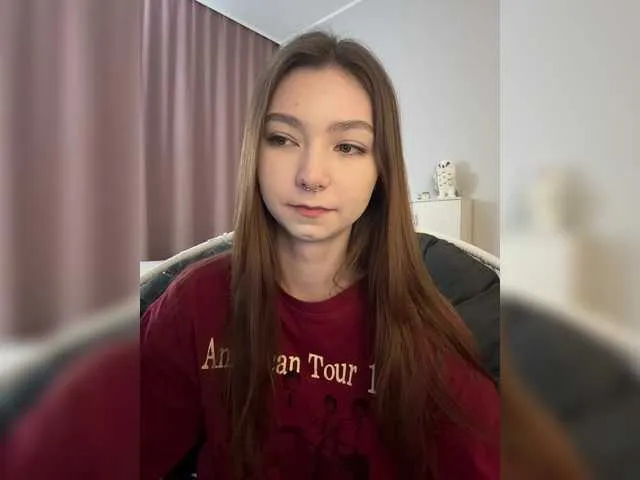 CrazyAleona – webcam model profile photo