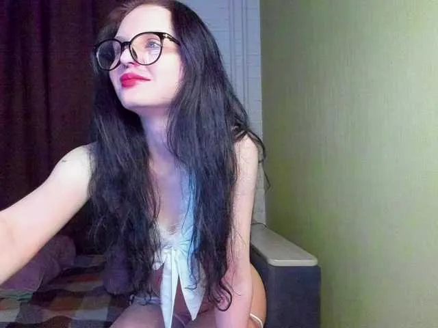 Hi-Kitti – webcam model profile photo