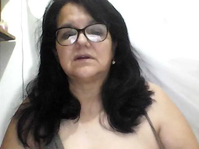 kassandra02 – webcam model profile photo