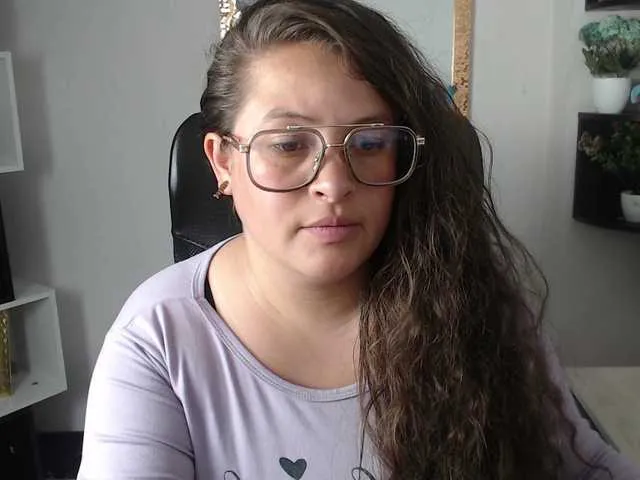 SaraThonson – webcam model profile photo