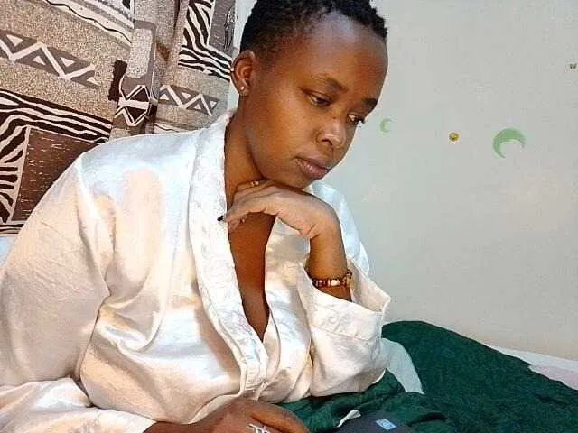 Sexy-tinsleey – webcam model profile photo