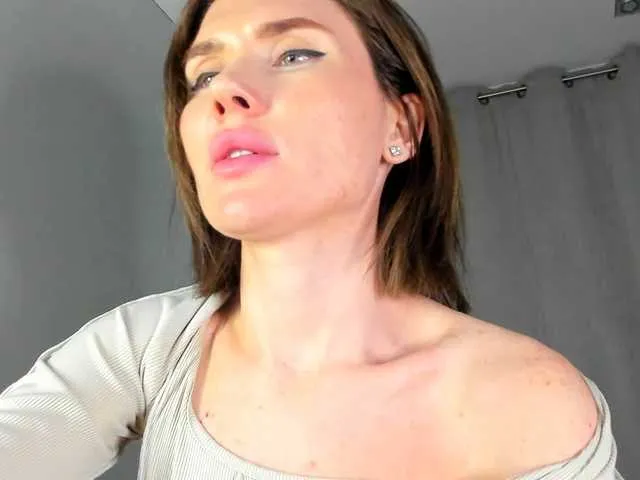 ZoiKissy – webcam model profile photo