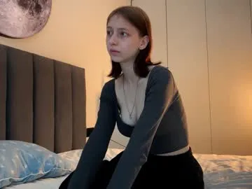 ellie_hollow – webcam model profile photo