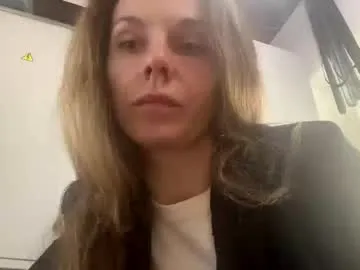 emilyyy___clark – webcam model profile photo