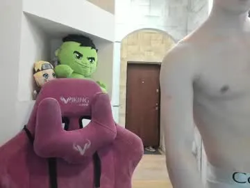 holiday_boys – webcam model profile photo