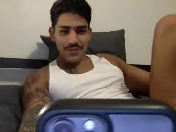 suaveces – webcam model profile photo