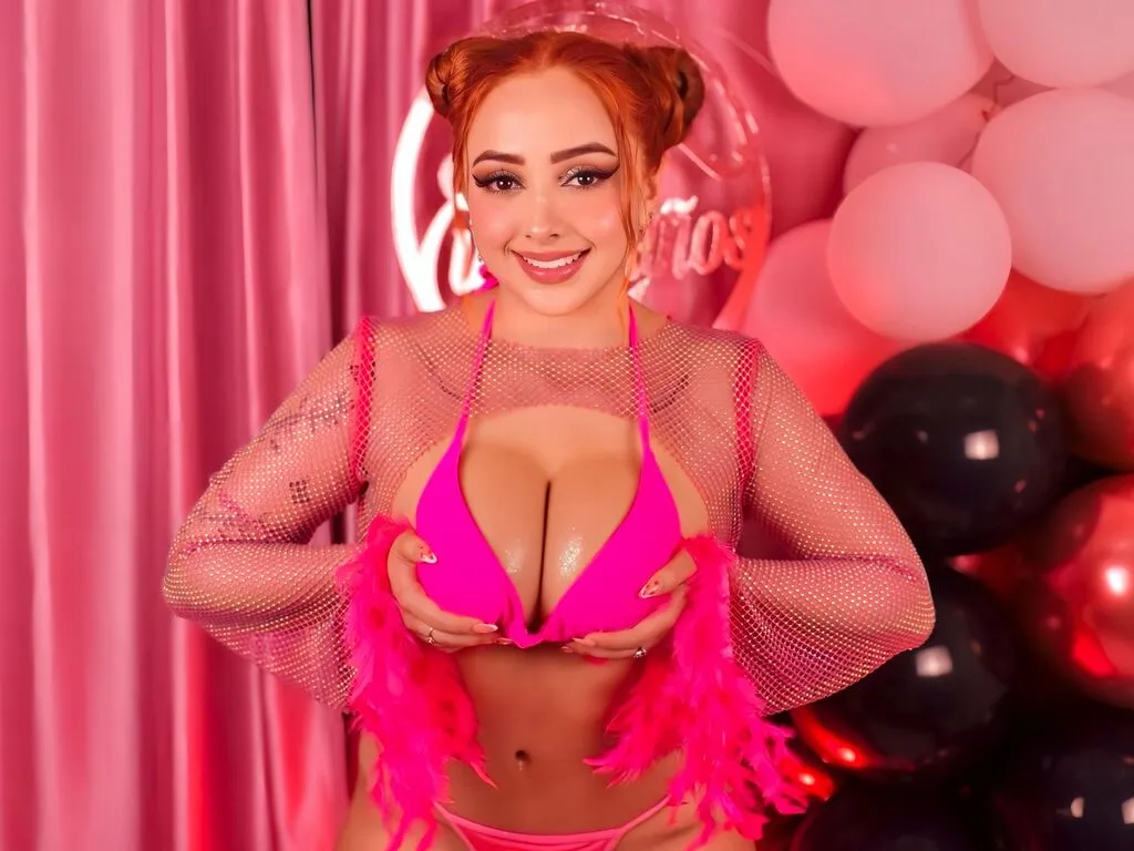 KylieCharm – webcam model profile photo