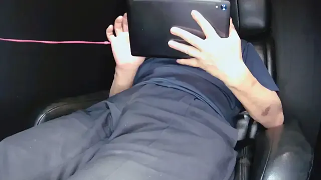 agaupt2 – webcam model profile photo