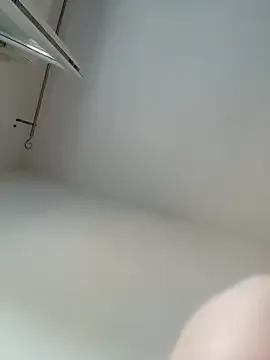 elisaelisa12 – webcam model profile photo