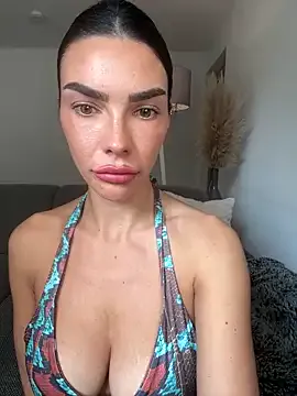 krissiswrld- – webcam model profile photo