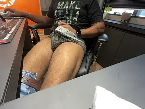 Nil_Talreja – webcam model profile photo