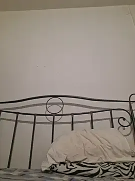 perla97 – webcam model profile photo