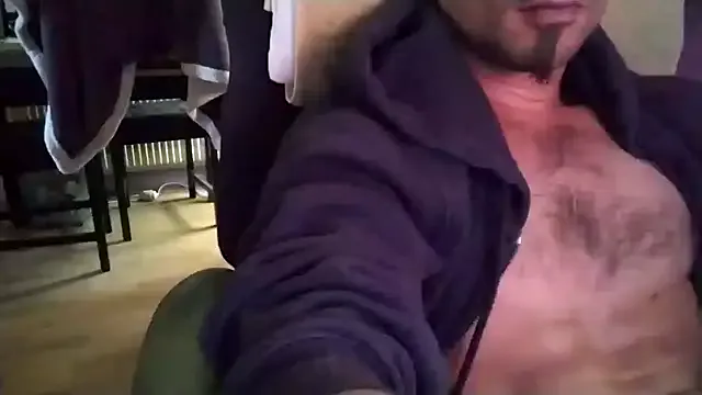 Sexeislife666 – webcam model profile photo