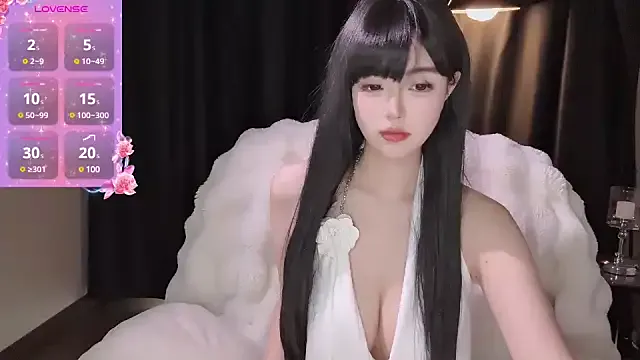 u-haha – webcam model profile photo